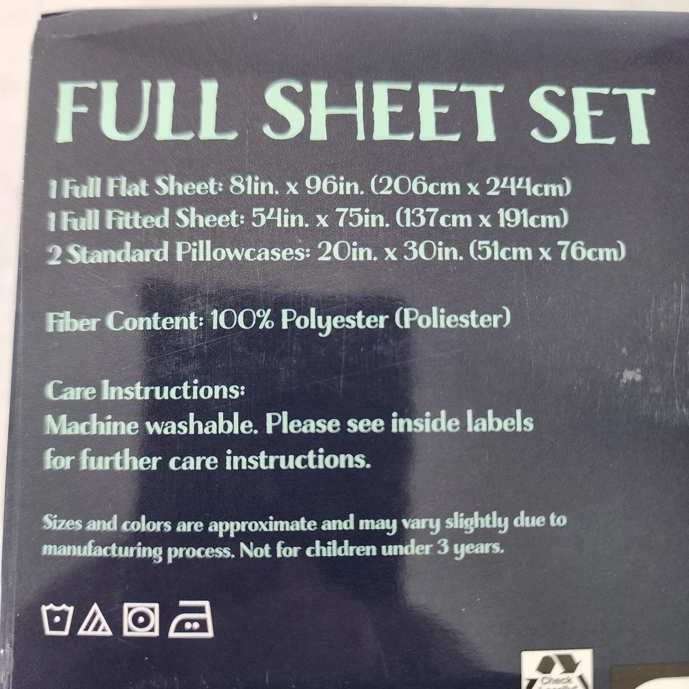 Disney Four Piece Full Sheet Set Fitted/Full Sheets Two Pillows Cases Microfiber